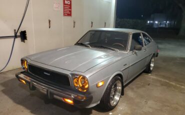 Toyota-corolla-1977-silver-3