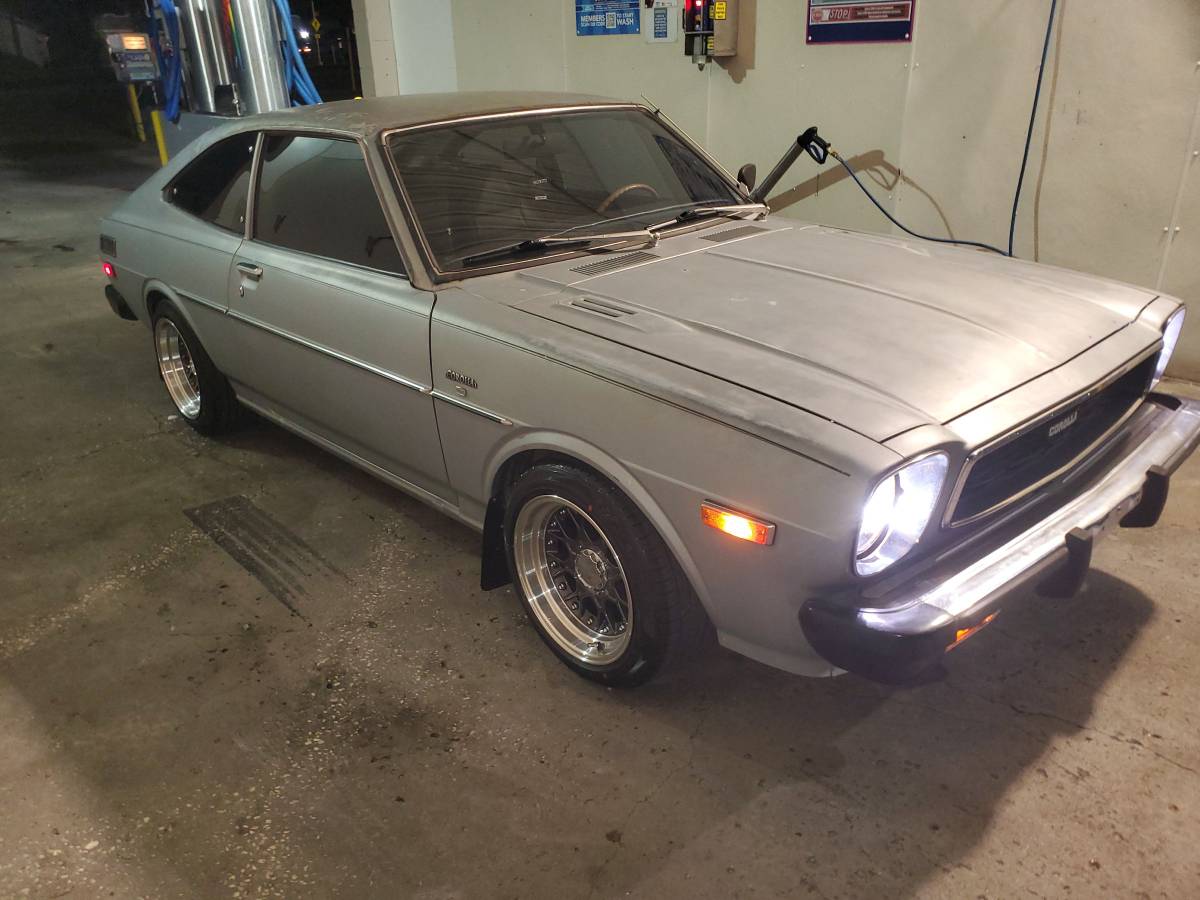 Toyota-corolla-1977-silver-6