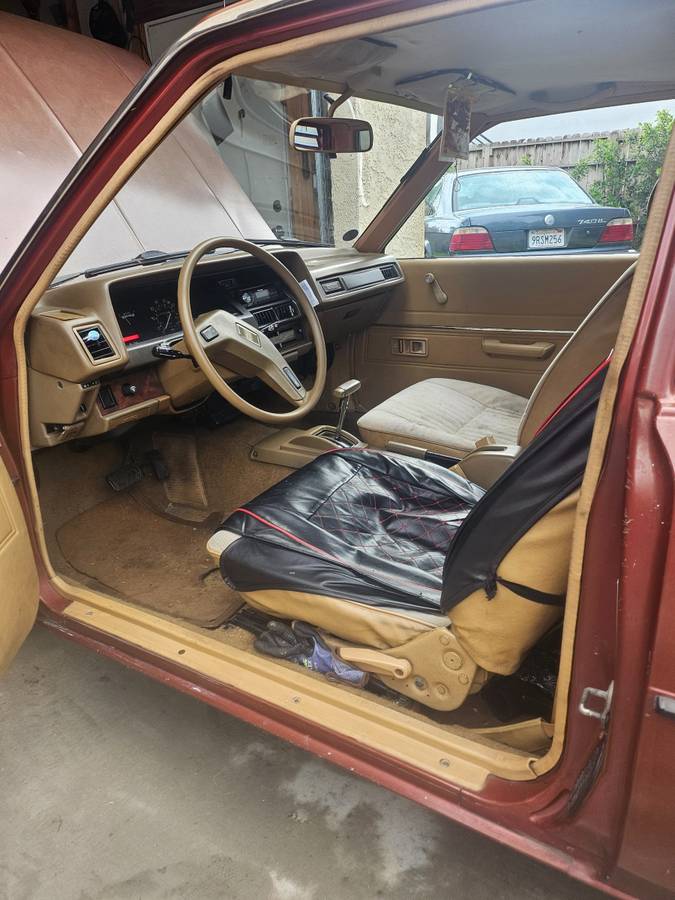 Toyota-corolla-1981-brown-2