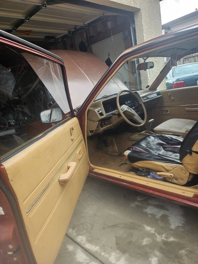 Toyota-corolla-1981-brown-3