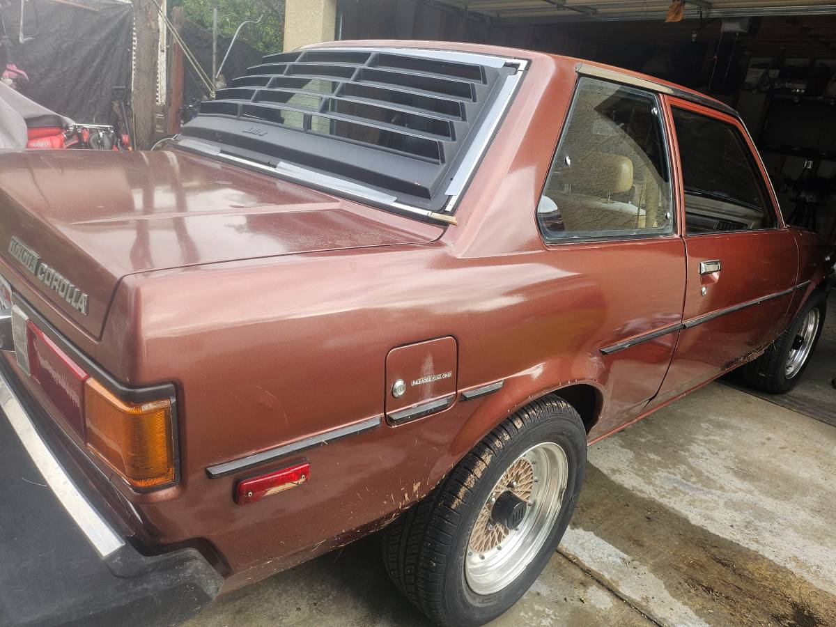 Toyota-corolla-1981-brown-4