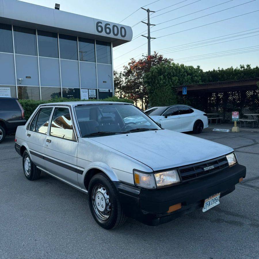 Toyota-corolla-1987-silver-31