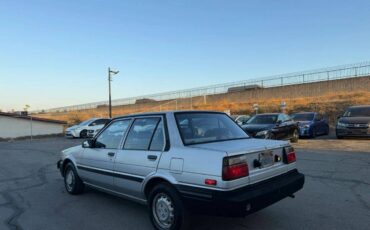 Toyota-corolla-1987-silver-4