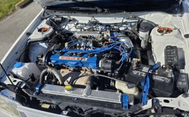 Toyota-corolla-1990-white-10