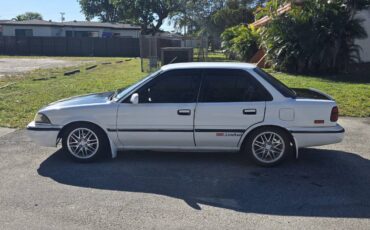 Toyota-corolla-1990-white-14