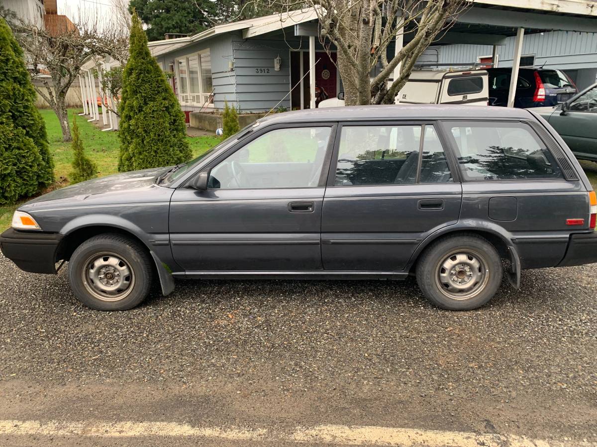 Toyota-corolla-1991-blue
