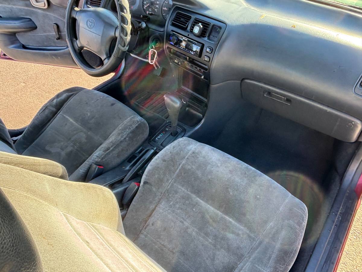 Toyota-corolla-1993-4