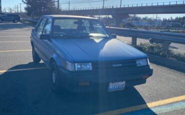 Toyota-corolla-ae82-dlx-1986-blue