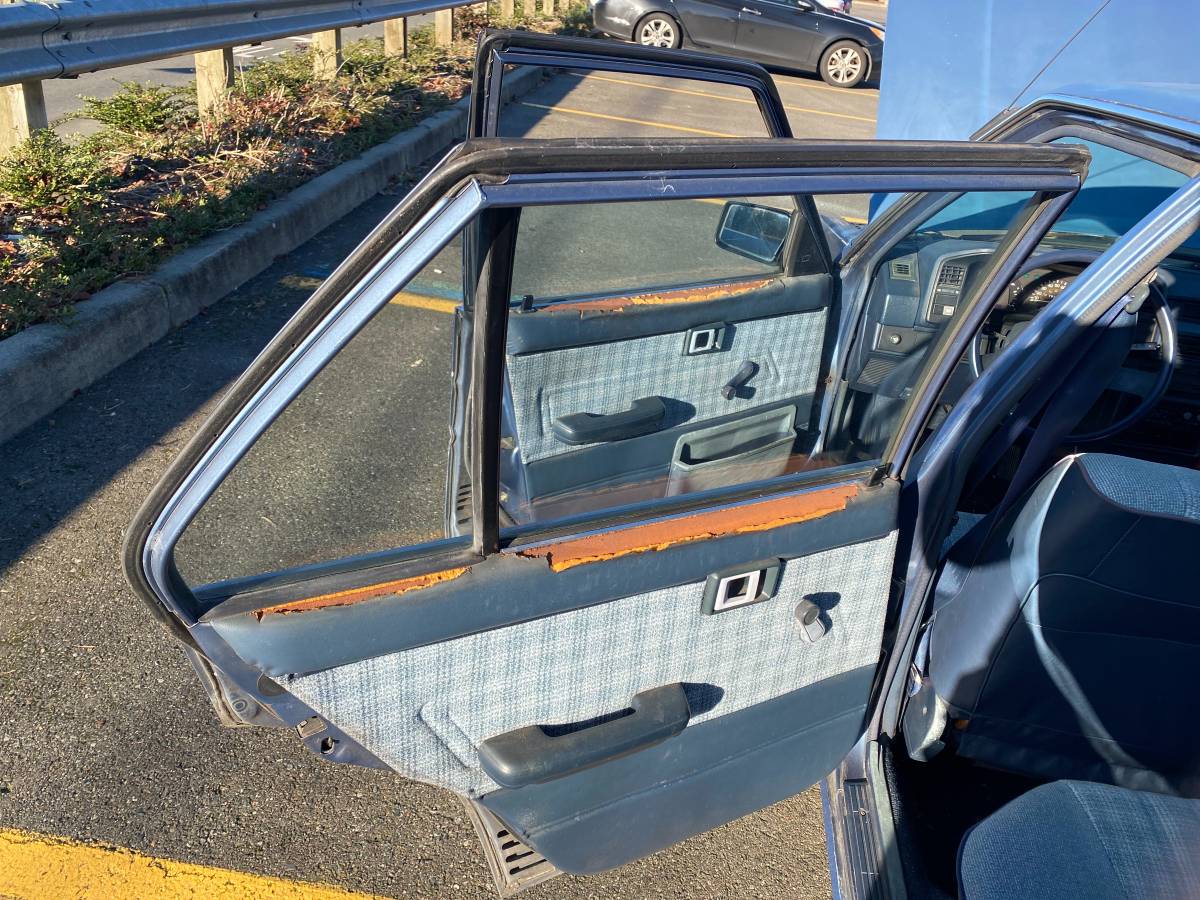 Toyota-corolla-ae82-dlx-1986-blue-8