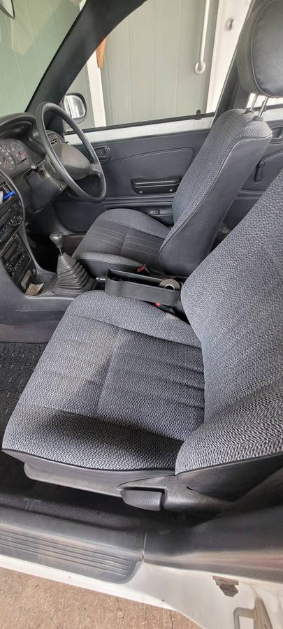 Toyota-corolla-diesel-1992-white-3