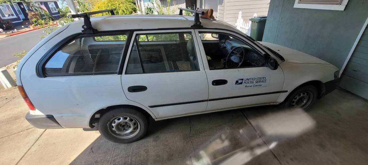 Toyota-corolla-diesel-1992-white-7