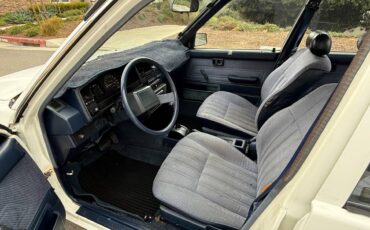 Toyota-corolla-dx-1987-3