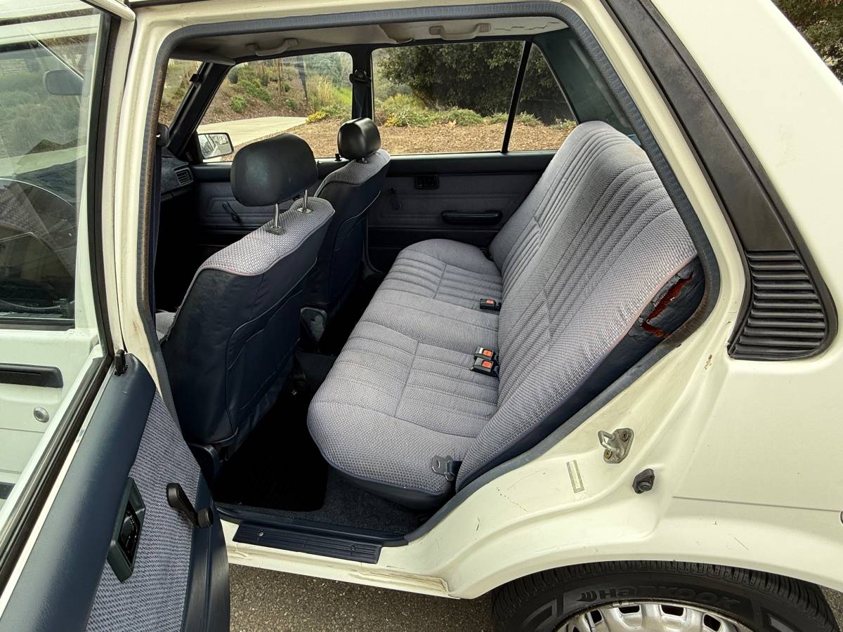 Toyota-corolla-dx-1987-5