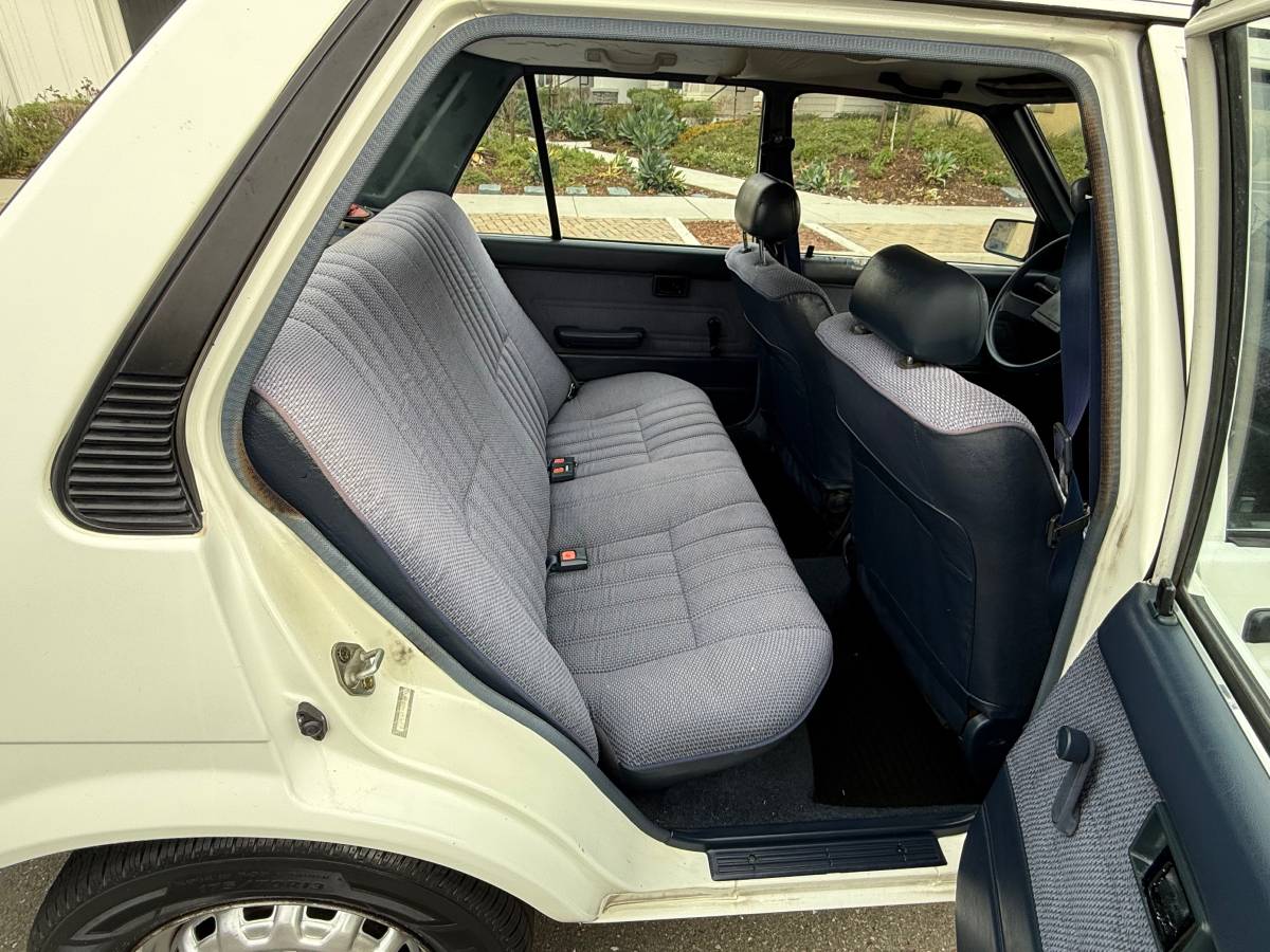 Toyota-corolla-dx-1987-6