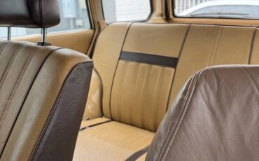 Toyota-corolla-hatchback-1981-yellow-10