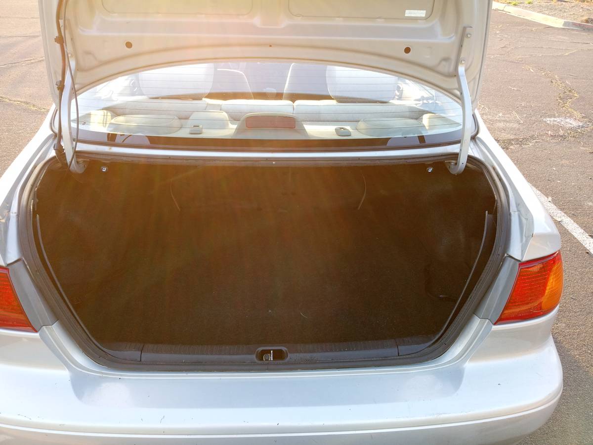 Toyota-corolla-le-1991-10