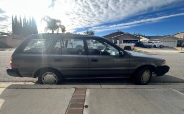 Toyota-corolla-wagon-1991-1