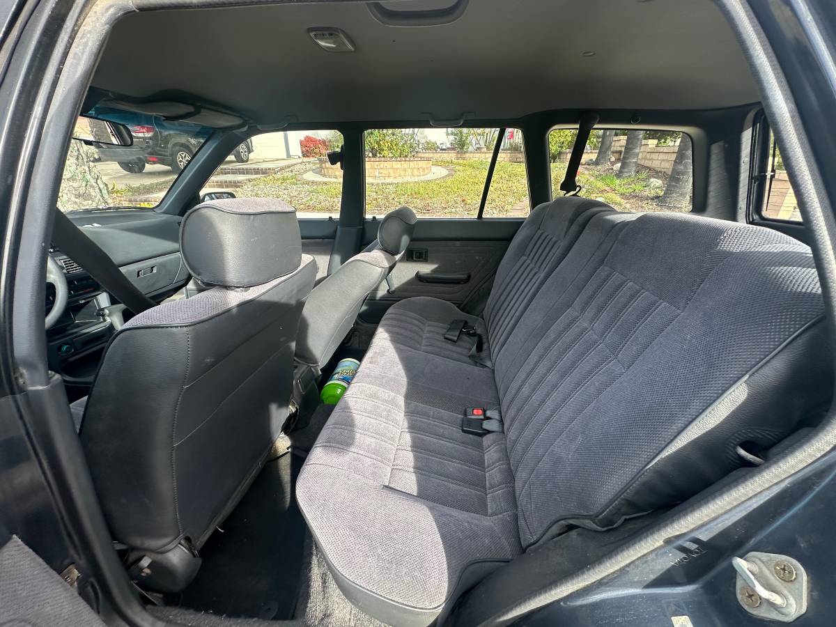 Toyota-corolla-wagon-1991-4