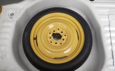 Toyota-crown-1991-white-14