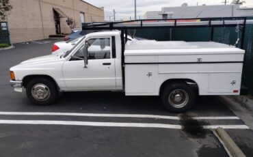 Toyota-dually-service-body-wrack-1987-white-2