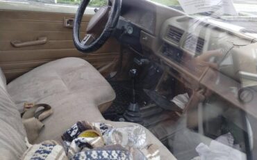 Toyota-dually-service-body-wrack-1987-white-4