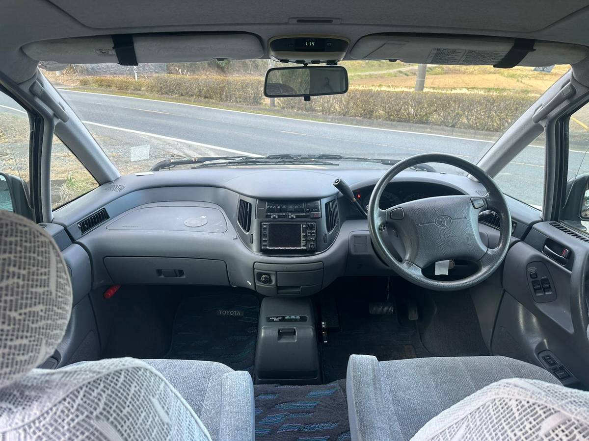 Toyota-estima-1996-red-13