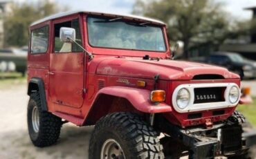 Toyota-fj-cruiser-4x4-1974-red-1