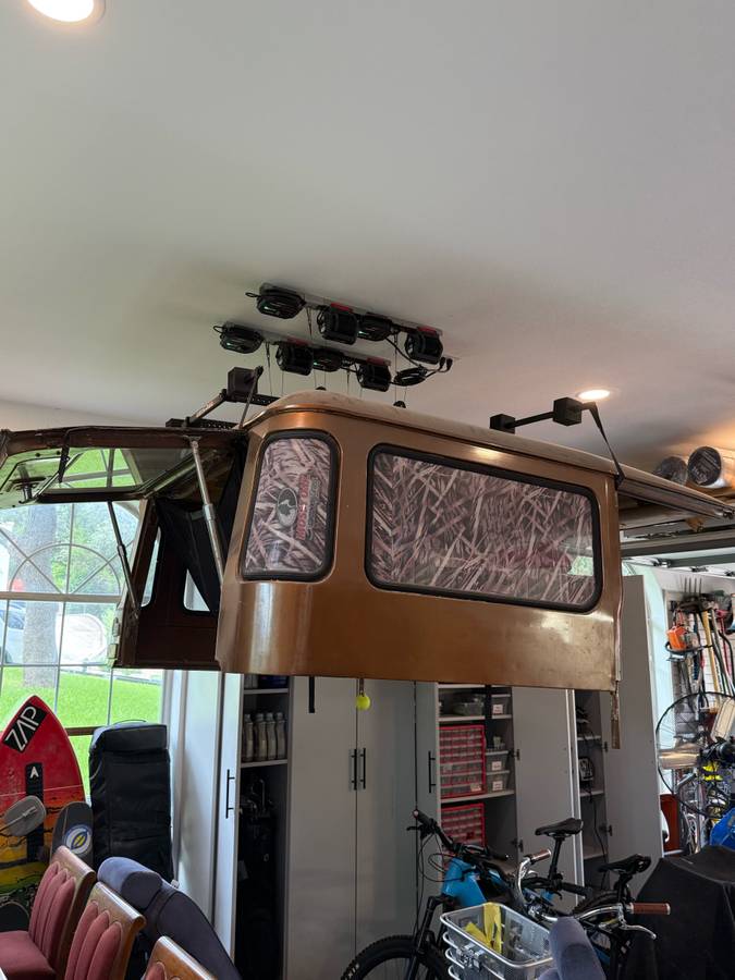 Toyota-fj40-1971-brown-1