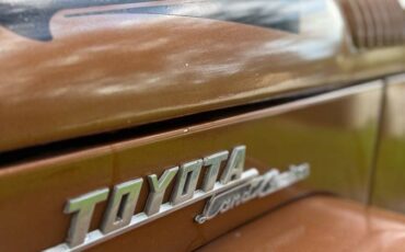 Toyota-fj40-1971-brown-3