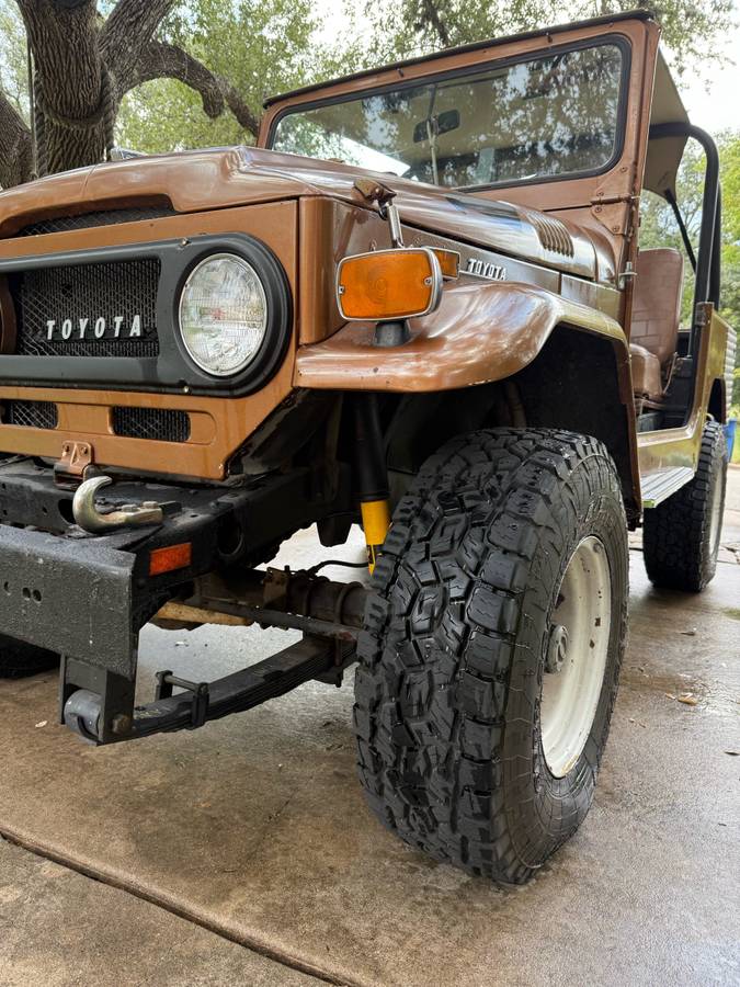 Toyota-fj40-1971-brown