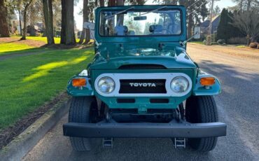 Toyota-fj40-1972-green-11