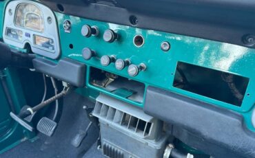 Toyota-fj40-1972-green-21