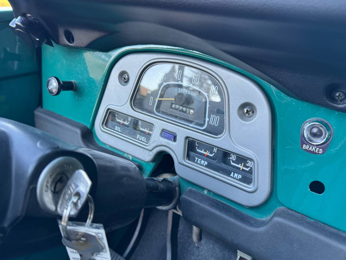 Toyota-fj40-1972-green-47