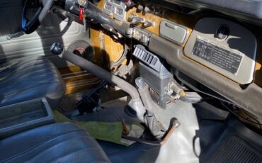 Toyota-fj40-1982-brown-1