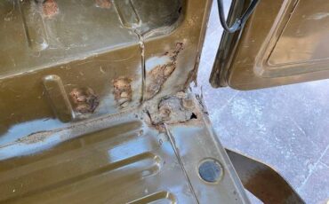 Toyota-fj40-1982-brown-3