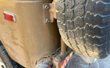 Toyota-fj40-1982-brown-9