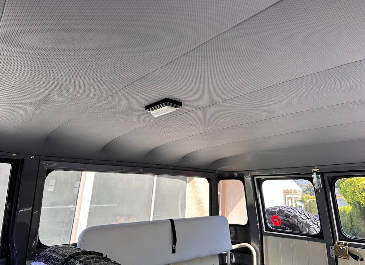 Toyota-fj43-land-cruiser-1970-grey-27