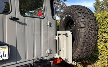 Toyota-fj43-land-cruiser-1970-grey-85