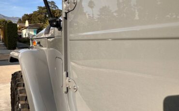 Toyota-fj43-land-cruiser-1970-grey-86