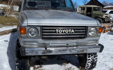 Toyota-fj60-1986-silver-1