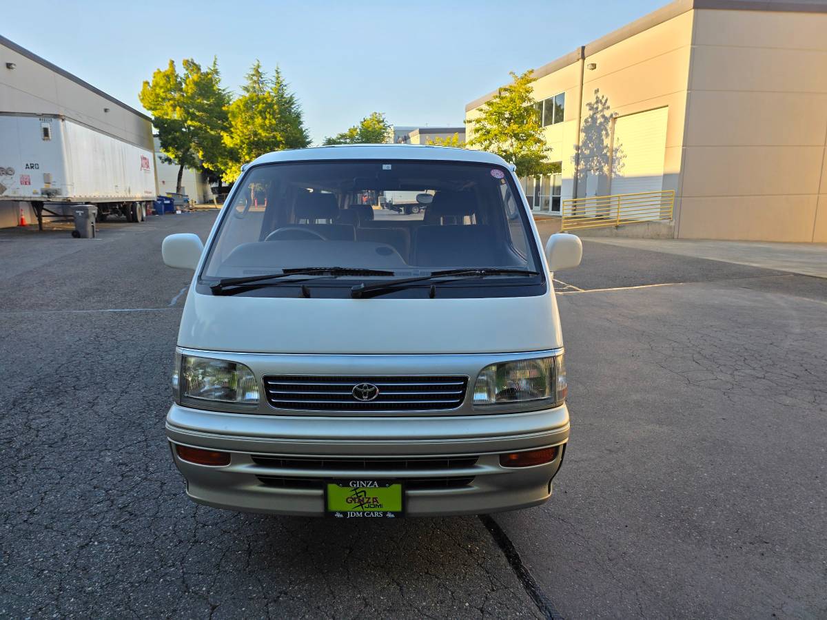 Toyota-hiace-diesel-1996-1