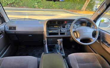 Toyota-hiace-diesel-1996-12