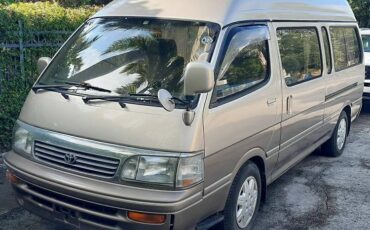 Toyota-hiace-grandcabin-van-diesel-1994-1