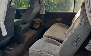 Toyota-hiace-grandcabin-van-diesel-1994-7