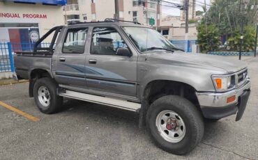 Toyota-hilux-diesel-1994-1