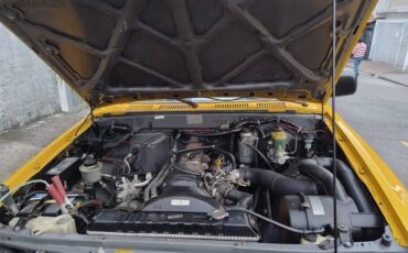 Toyota-hilux-diesel-1994-10