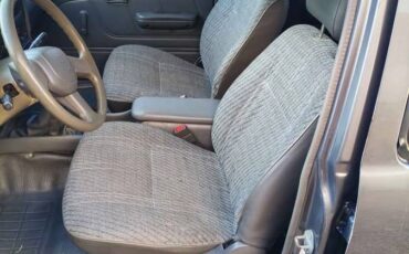 Toyota-hilux-diesel-1994-11