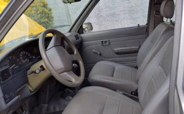 Toyota-hilux-diesel-1994-17