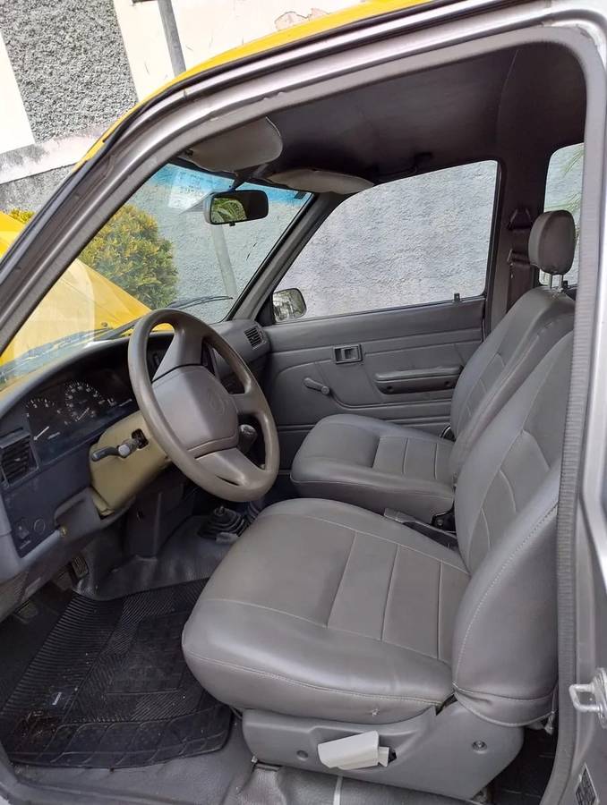 Toyota-hilux-diesel-1994-17