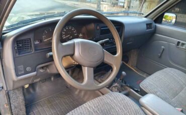 Toyota-hilux-diesel-1994-21